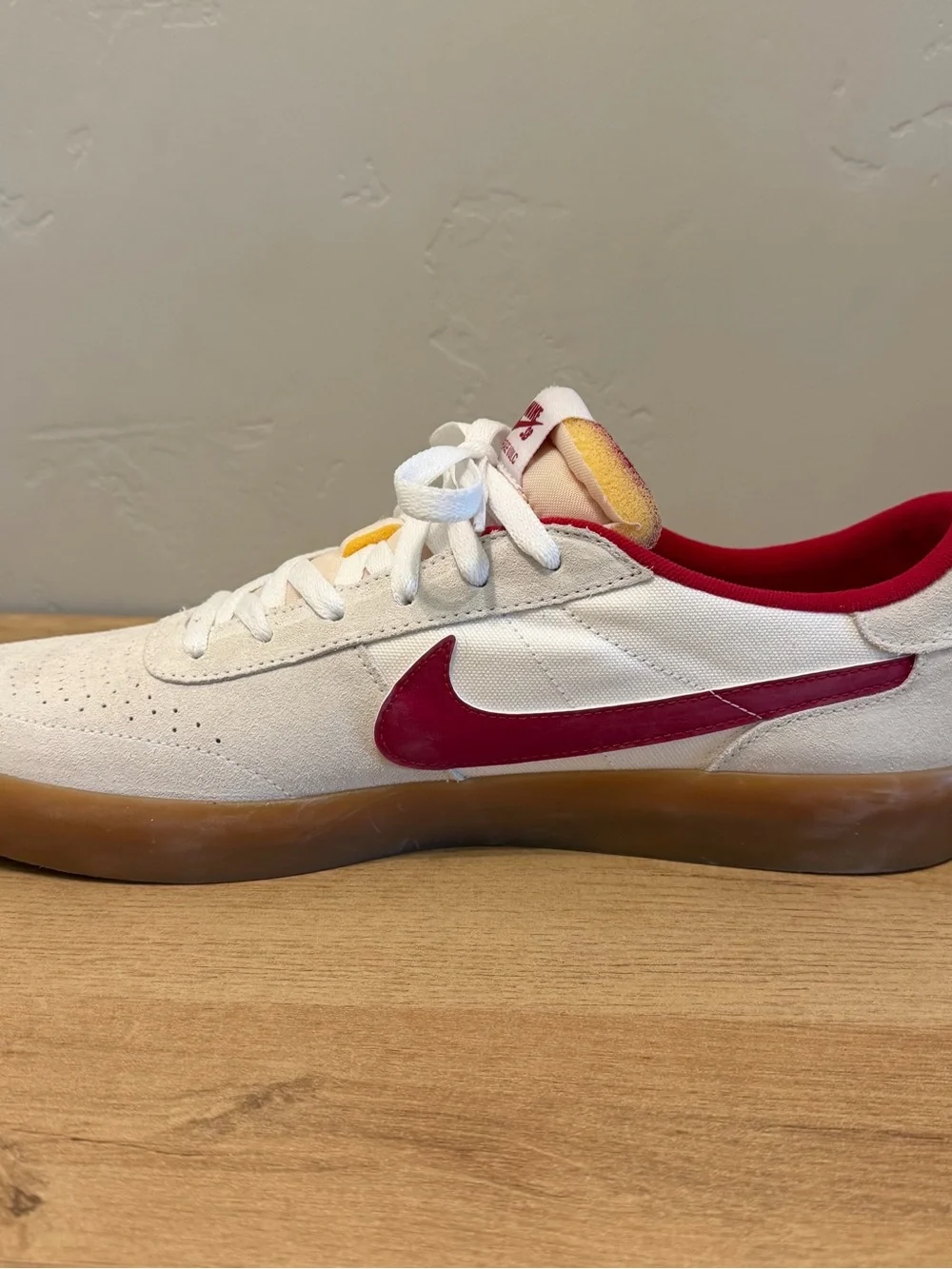 Nike SB Heritage Vulc White Red Gum Skate Shoes NWOT Men's Size 13 CD5010-100